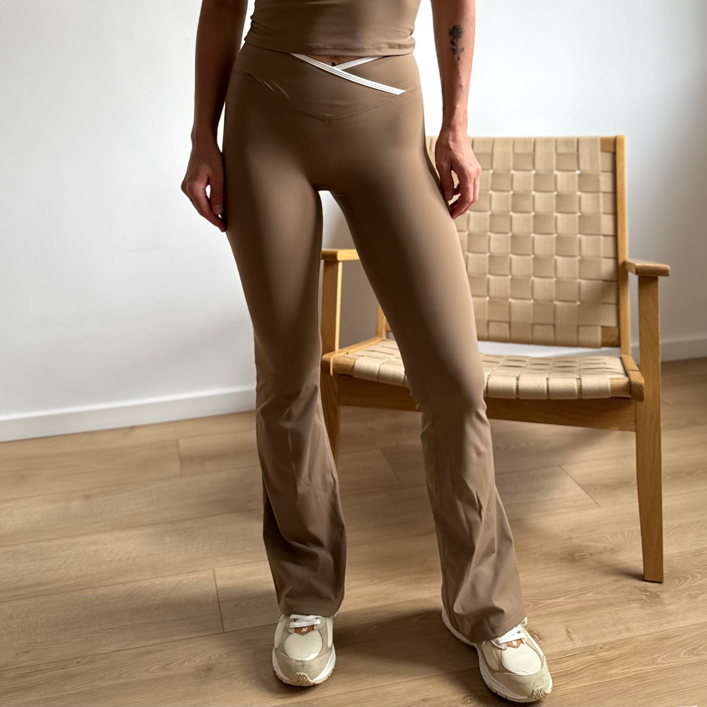 FLOW Flare Leggings