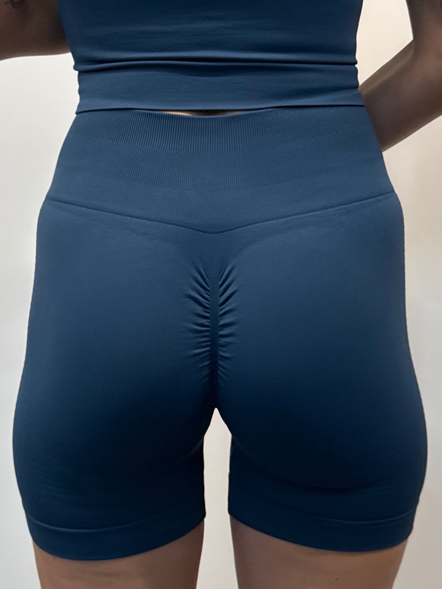 BALANCE Seamless High-Waist Scrunch Shorts