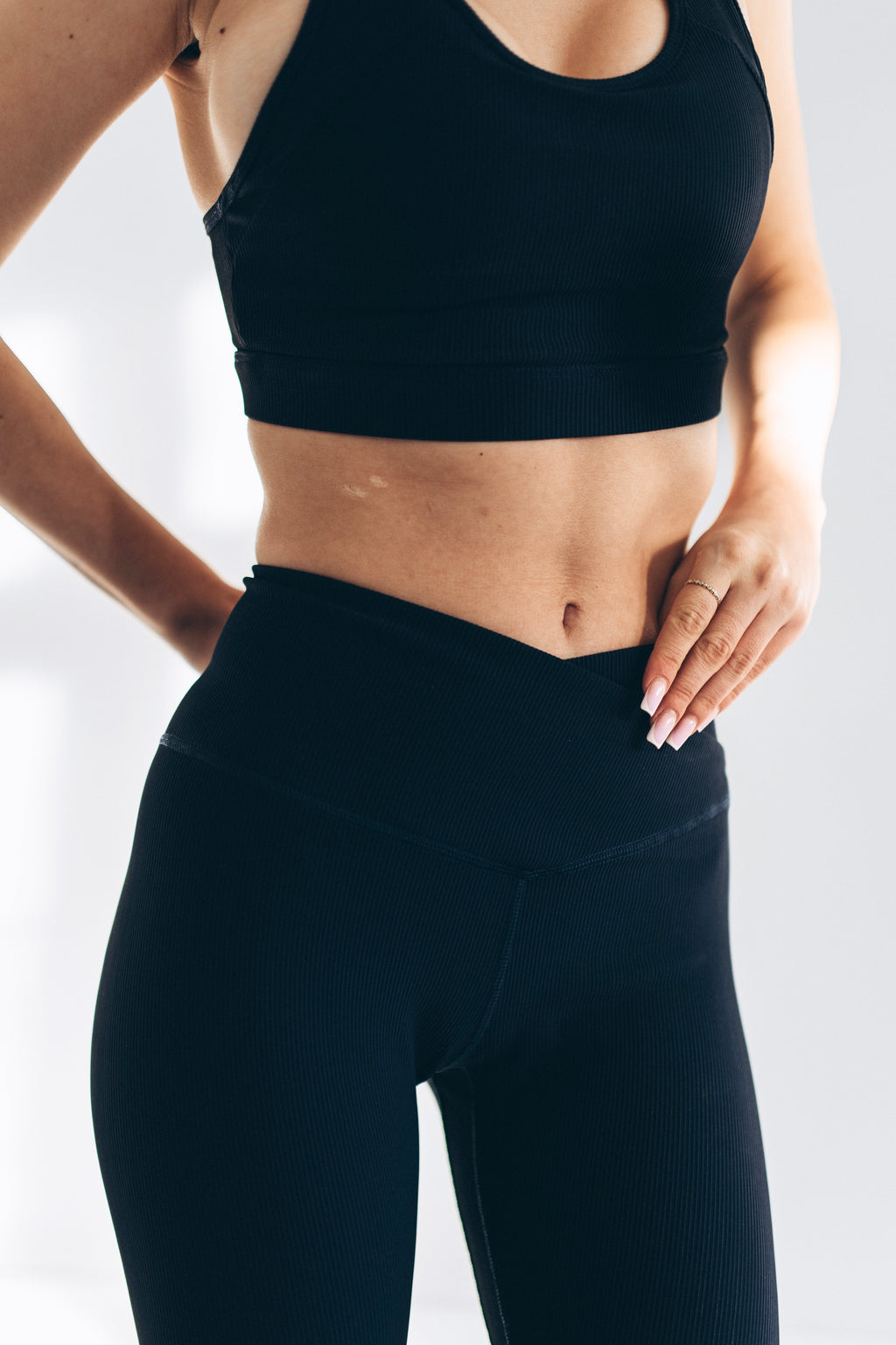 NUSA Ribbed Sports Bra + Mid Rise V-Waist 7/8 Leggings - Navy - Humbl Her