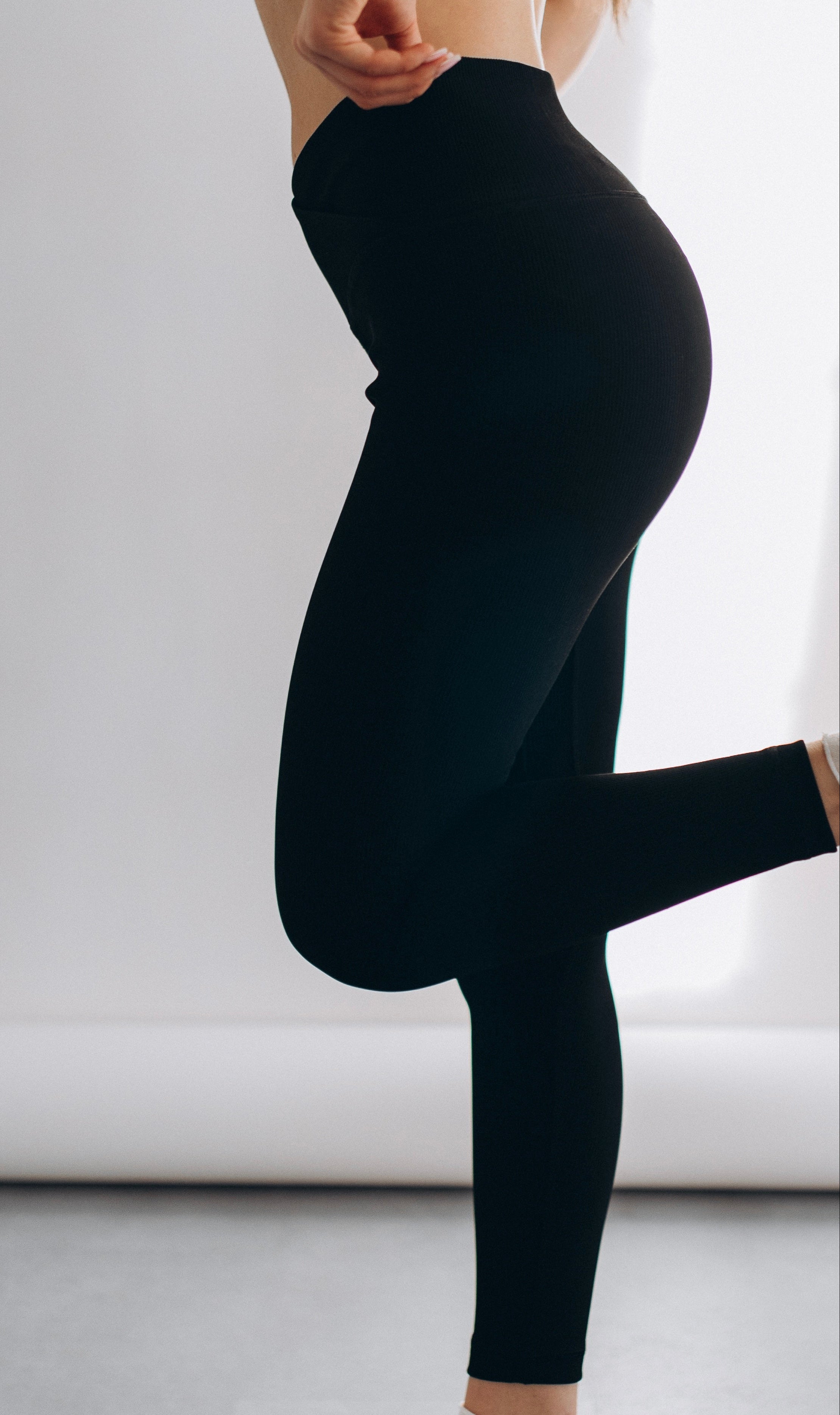 NUSA Ribbed Sports Bra + Mid Rise V-Waist 7/8 Leggings - Black - Humbl Her